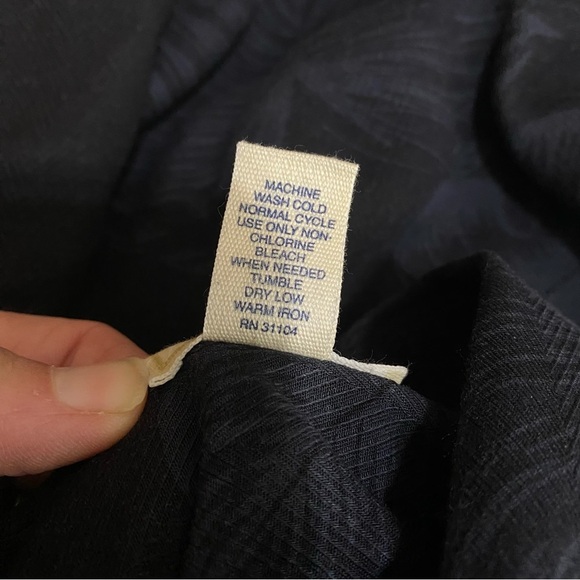 Saddlebred Men’s Black Palm Leaf Vacation Rayon Shirt - Picture 6 of 6